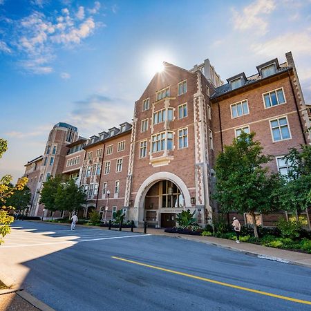 The Knight Center At Washington University University City 外观 照片